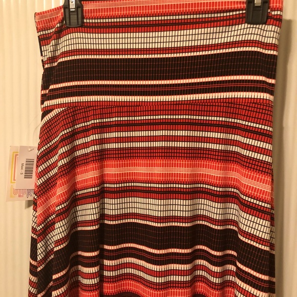 LuLaRoe Maxi - Picture 2 of 7